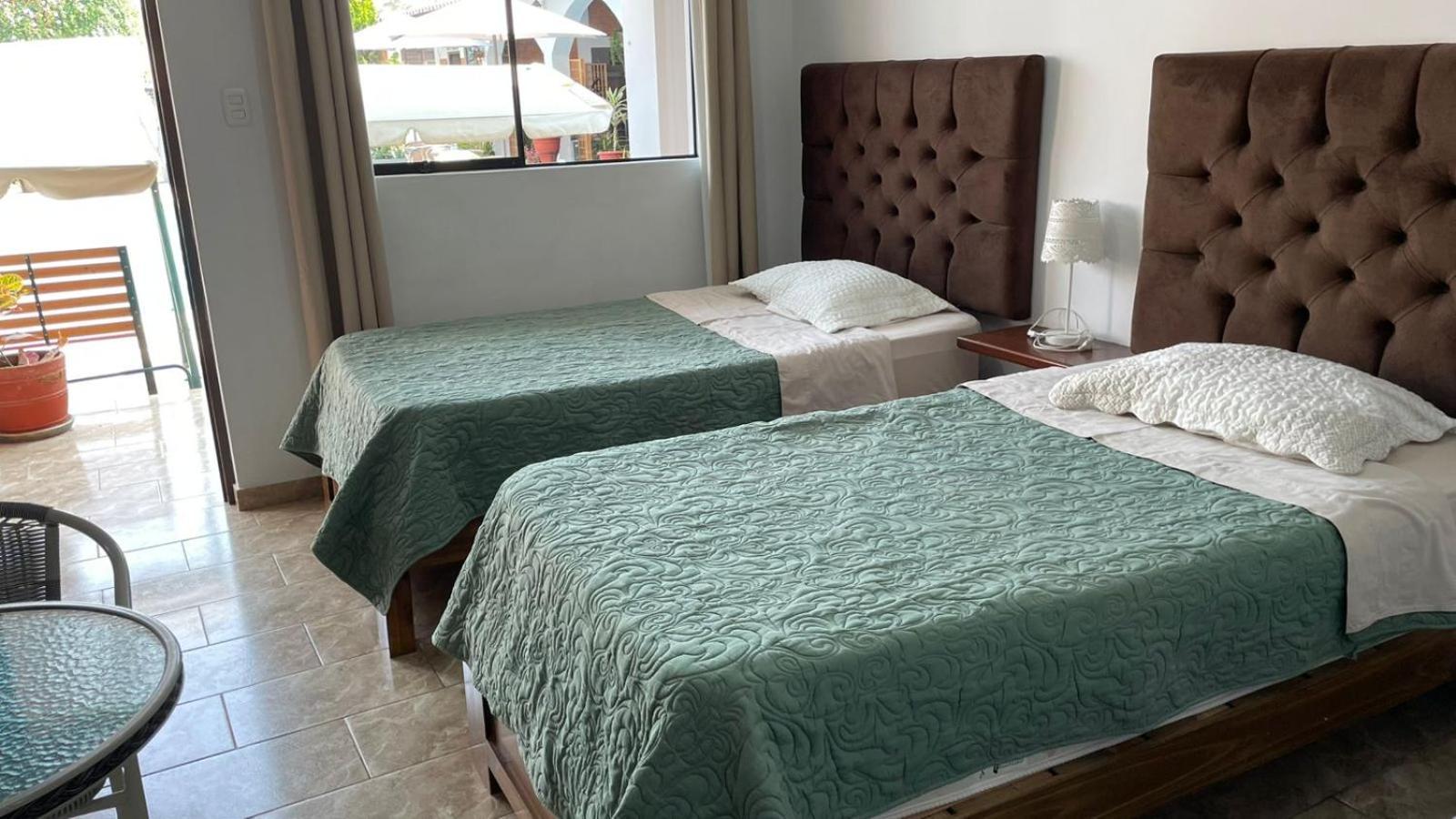 Huacachina Desert House Hotel 2*