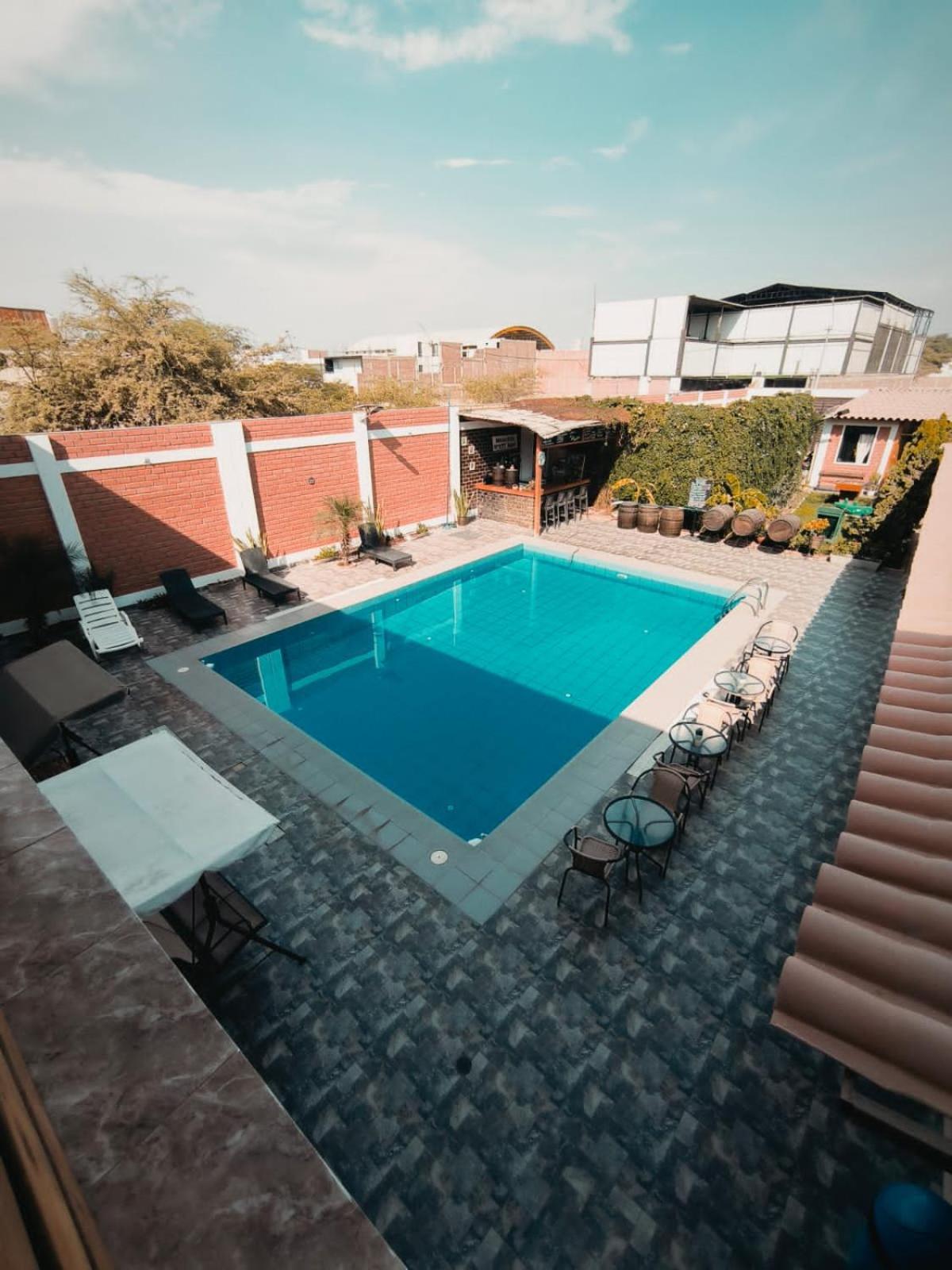 Huacachina Desert House Hotel 2*