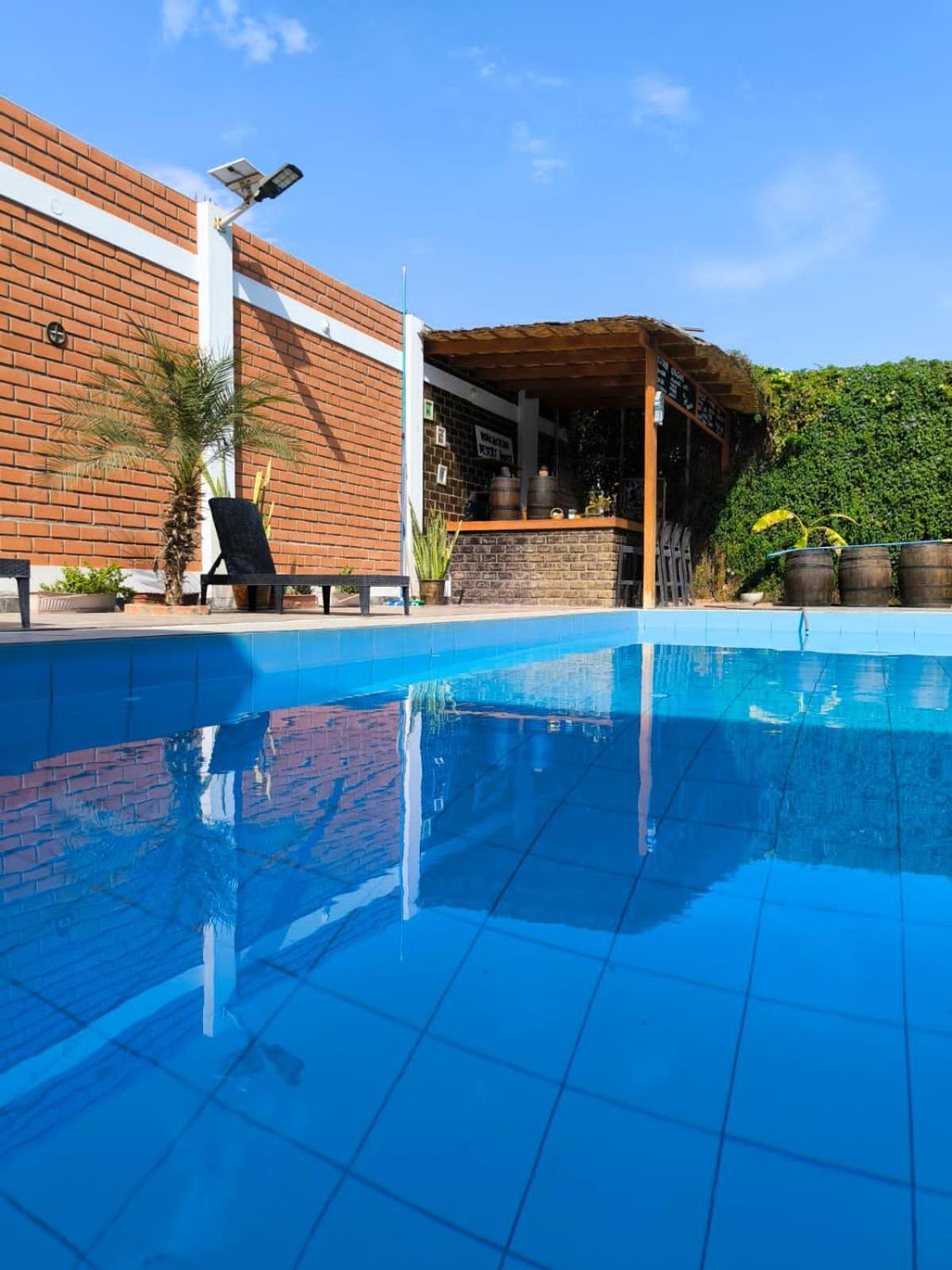 Huacachina Desert House Hotel 2*